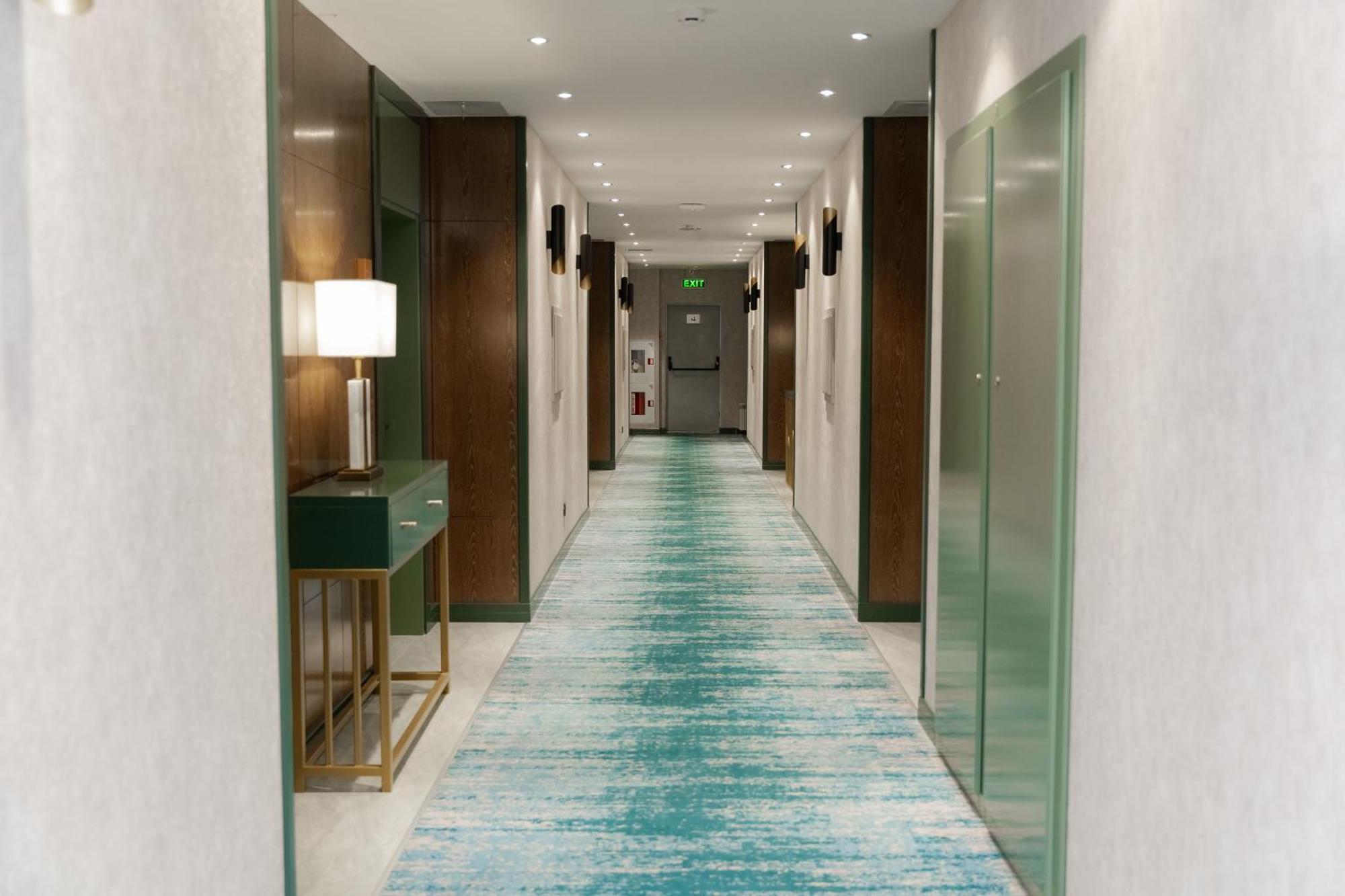 Park Dedeman Almaty Otel Dış mekan fotoğraf