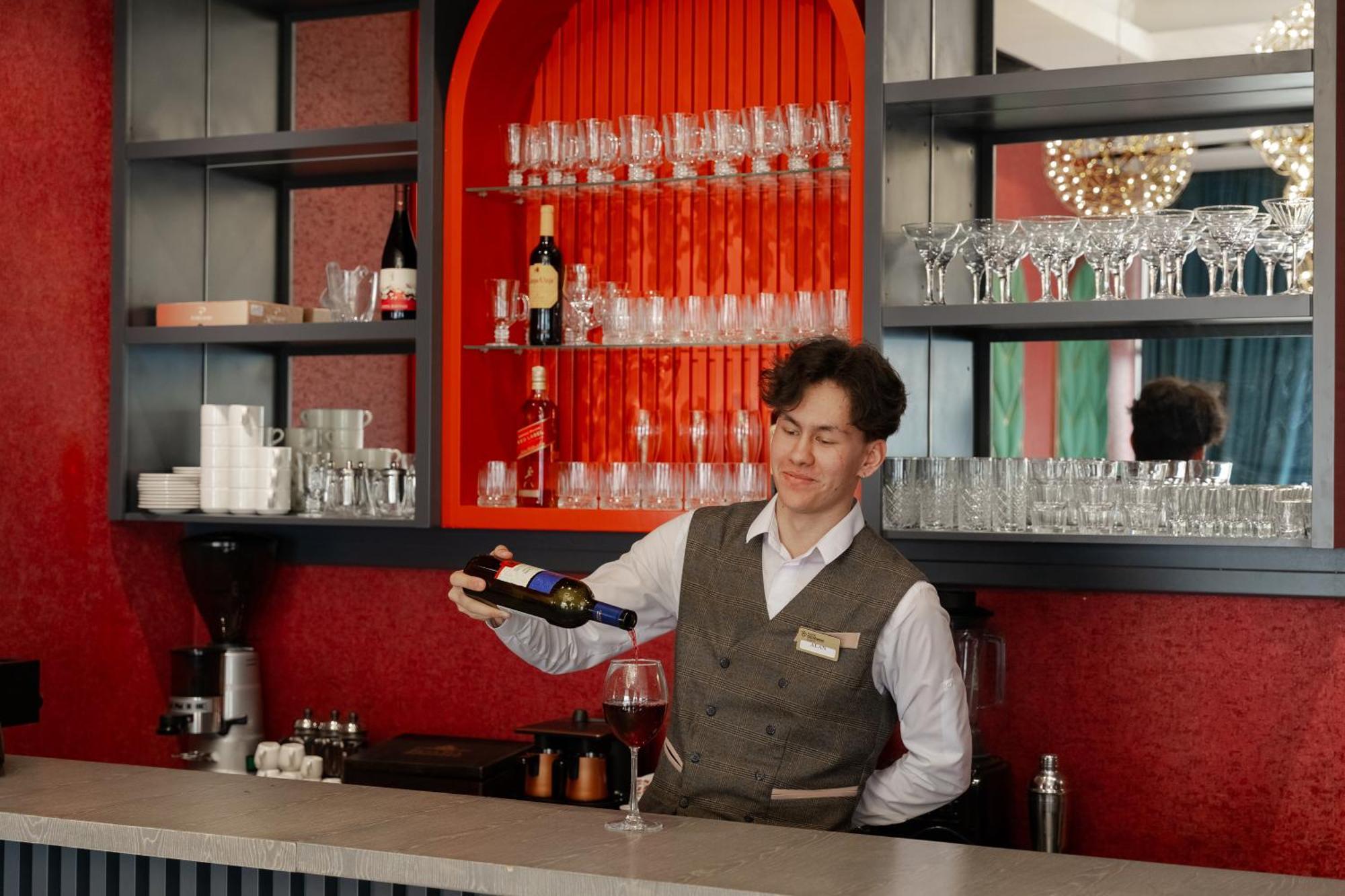 Park Dedeman Almaty Otel Dış mekan fotoğraf